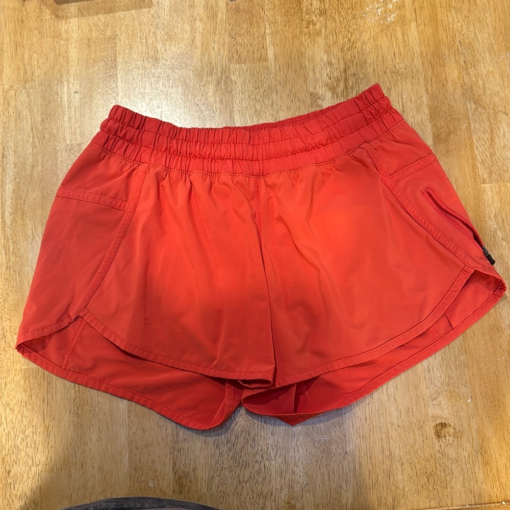 Lululemon Hotty Hot High-Rise Lined Short -4 inch. Size 8. Poppy Red!